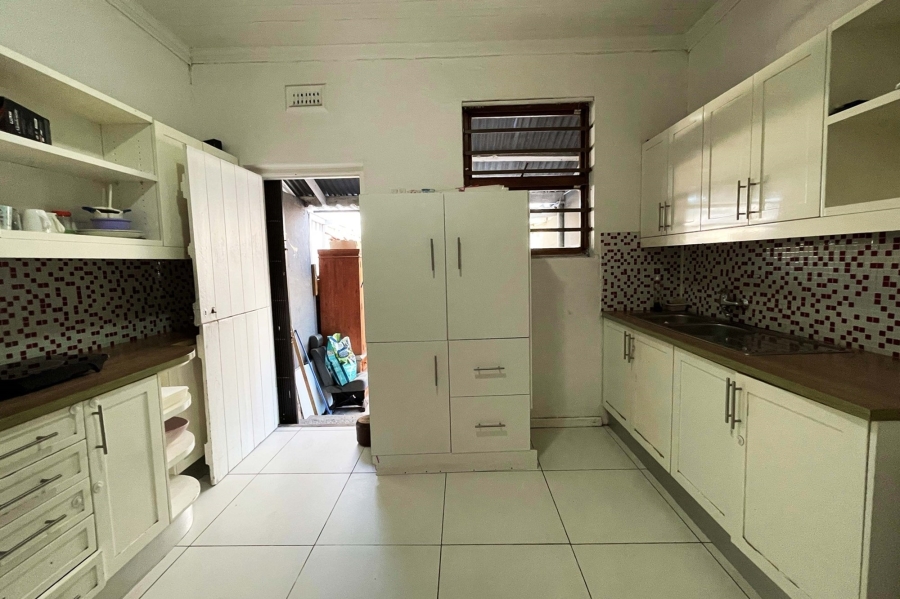3 Bedroom Property for Sale in Wynberg Western Cape
